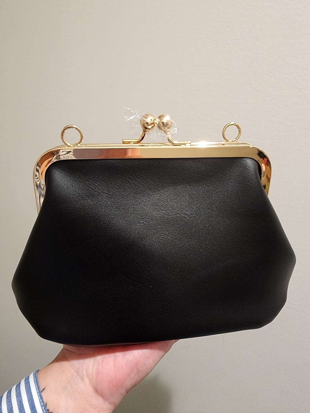 Small Black Kiss Lock Clasp Crossbody and Hand Bag